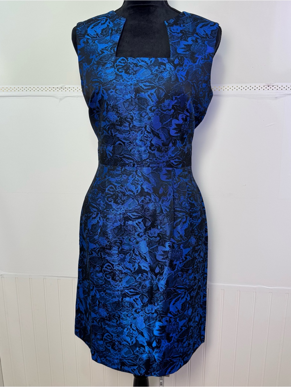 Tahari ASL Blue Floral Jacquard Sheath Dress Sleeveless Cocktail Party Sz 8